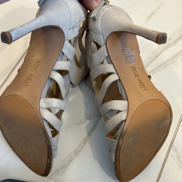 Good used condition Nine West Size 10 - Picture 5 of 5